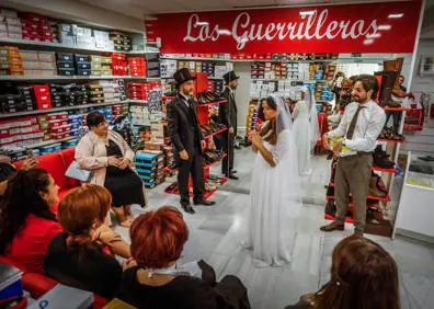 La zapater a de Granada que se convierte en teatro por un d a Ideal